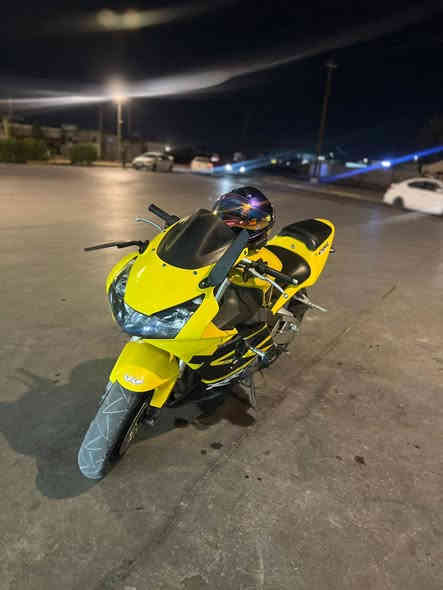 سلام عليكم عندي هاي لدراجه هونه دفل  للبيع مكينه 1000 كهربائيات جاهزه 
رقم بغداد بسمي سنويه وهزه جديده مصار سبوع رقمه مميز ترايك وين ميعجبك مكاني تكريت سعر 36 وبيه مجال *********** تكريت
