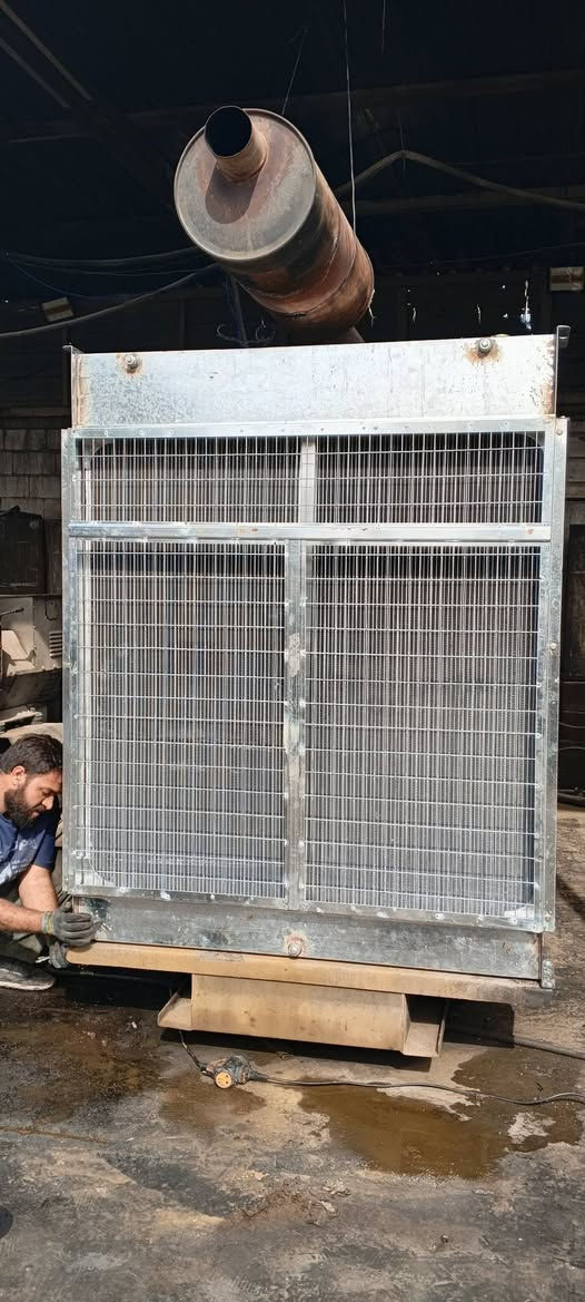 تصليح وتبديل كافت انواع الراديترات مع صيانه موقعي.  ***********-***********
