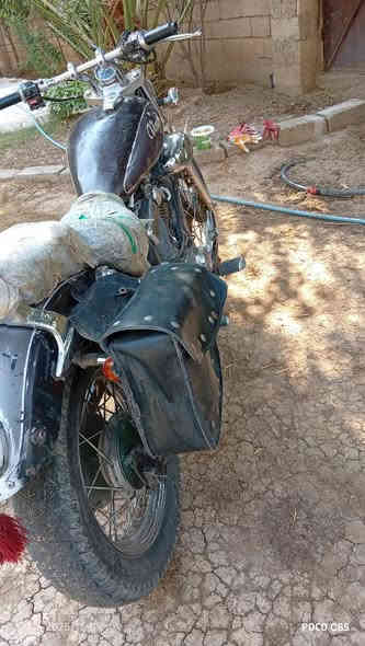 سلام عليكم دراجه هارلي 250 cc مراوس حسب القناعه الدراجه مكفول كير ؤمكينه شرط 1/2/3/ بطناش اوراق 5 بوجهك تترقم  شعندك مراوس نزل  ***********
