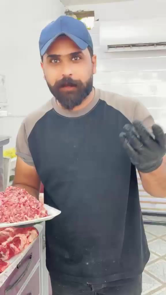 السلام عليكم 
لحوم ومشويات مهند الربيعي 
عروض اليوم غير شي 👌
للحجز والاستفسار الاتصال ع رقم الهاتف
***********
