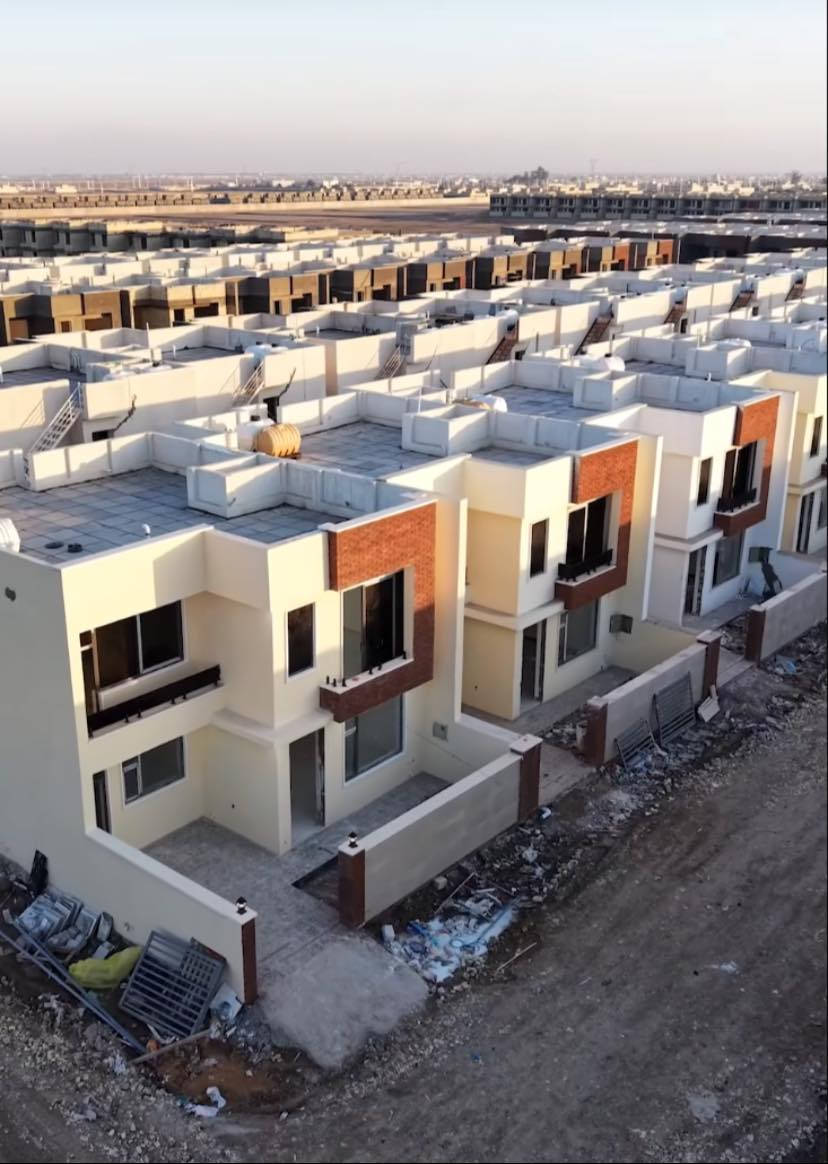 بيت للبيع مساحته200 متر بمجمع الابرار بناء درجة اولى تسليم البيت والتسكين بعد 6 اشهر المجمع صاير بضهر مستشفى حماد شهاب الشراي يتفضل خاص


**إذا كنت صاحب هذا الإعلان وتريد حذفه لأي سبب، رجاءا أرسل رسالة إلى الدعم الفني**