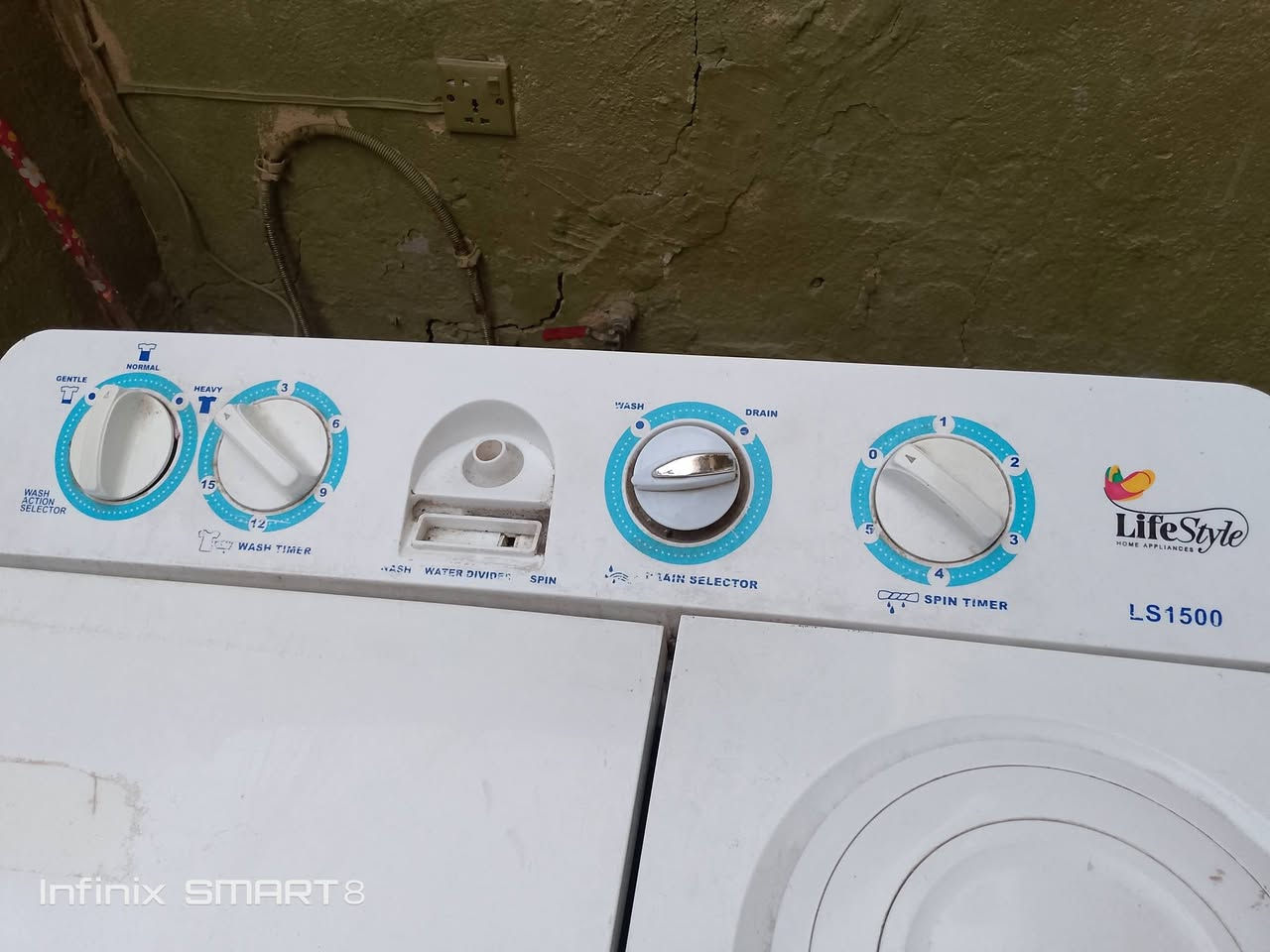 السلام عليكم و رحمة عندي هاي الغسالة مال بيت نضيف ام الحوضين مداخل تصليح كله شغالة وكلشي مذكو بل تصوير سعر 80 الف ومكاني بغداد الشعب رقمي للتواصل *********** متوفر واتساب متواجد شراي يجي ويفحص واني مو بياع شراي بس مال البيت ويريدون اكبر واني بل خدمة 🌹🌹🌹
