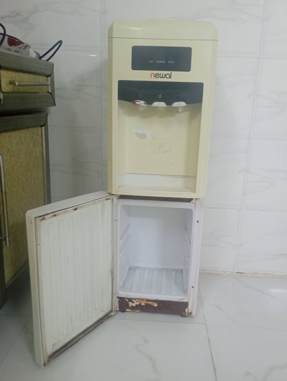 البيع بارد البيع شغل شرط اي عيب مابي سعر 30بي مجال قليل خبر واتساب ***********
