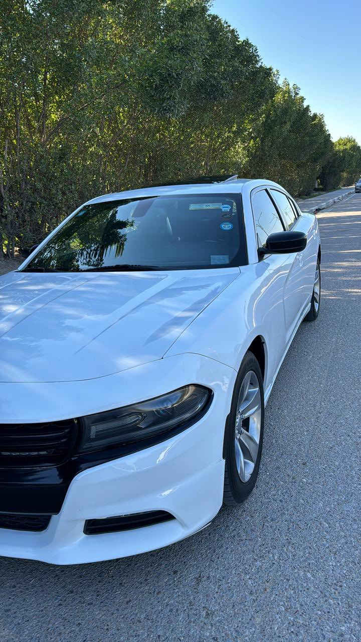 جارجر موديل 2015 اعلى فئه فول مواصفات  ضربته جاملغ ربع الغد متضرر
وبنيد وارد امريكي فول للاخير رقم بغداد سنويه اباسمي السياره ما مشتغله لا على خط ولامتعوبه نضيفه ونصبته حلوه  سعر ١٦٥ $ ***********
