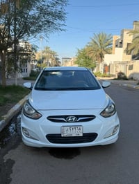 سيارة هيونداي اكسنت 2013 نظيفة جدا قطعة وحدة بارد الجاملغ الامامي خليج...