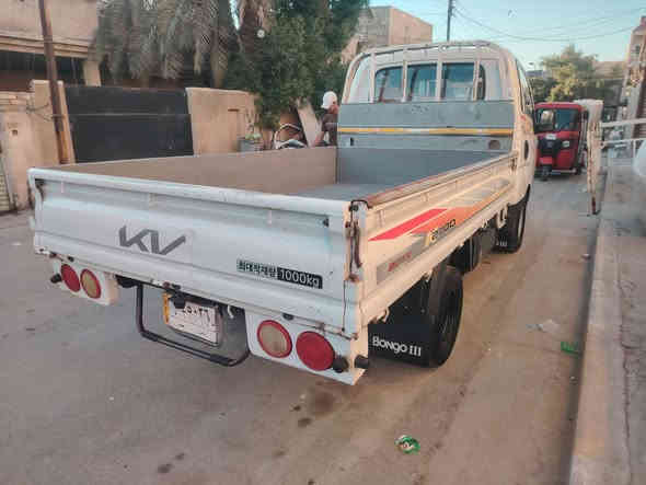 السلام عليكم كيا بنكو 2018 اردني 3طكات كير مكينه شاصي رقم شاصي كفاله من ضربه وتبديل بيه ربع باب سايق صبغ دوشمه جديده سياره ماناقصه برغي رقم بابل بسمي سعر 119وبيه مجال قليل مكاني بغداد البياع رقمي غير متواجد على الفيس ‏‪0771 346 7886‬‏
