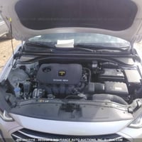 سيارة إلنترا موديل ١٨ تقريبا كلين رقم أربيل ماشية ٥٠ الف ميل بدون إيرب...