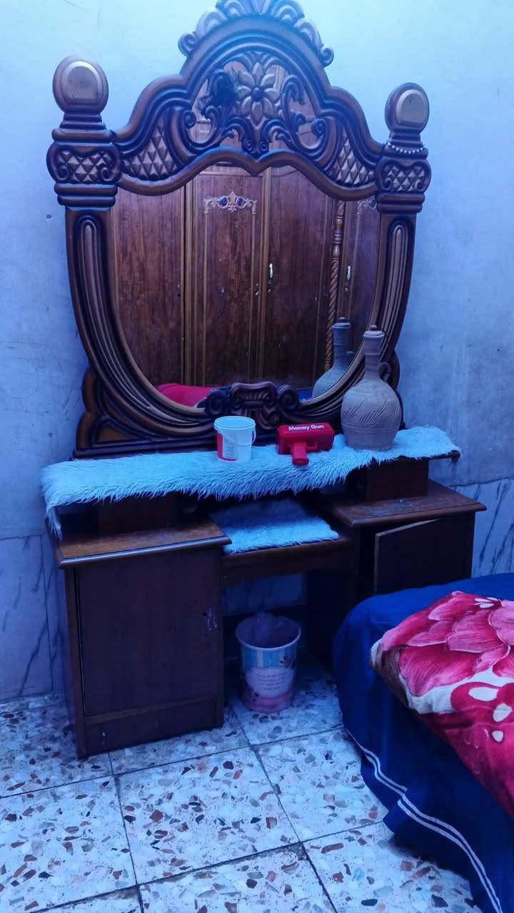 غرفت خشاب سعر 300 بيهه مجال رقم ***********
