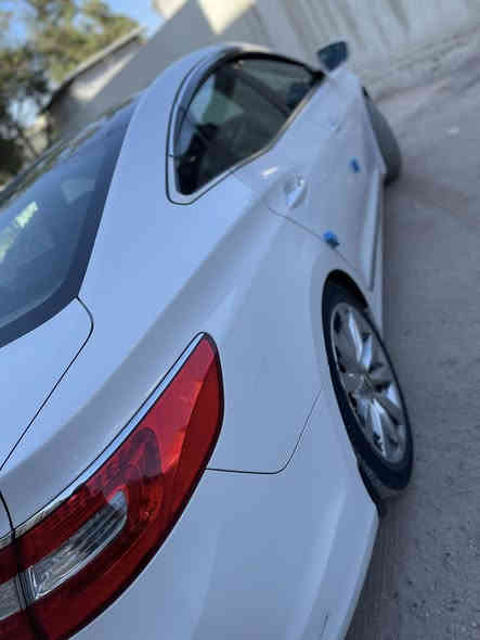 السلام عليكم 
من رخصة الادمن المحترم. 
هيونداي أزيرا ٢٠١٤ خليجي فول مواصفات vip
مكينة ستة سلندر ٣٠٠٠ المرغوبة 
رقمها بغداد انكليزي بأسمي تحويل ثاني يوم 
كير و مكينة كفالة 
باتري جديد و فيت بم جديد 
صدر امامي و خلفي جديد جامة امامية جديدة 
السيارة مال بيت و بحالة ممتازة مابيها اي نقص 
ماشية ١٦٢ الف حقيقي 
مواصفاتها 
ترحيب دخول 
شاشة 
بصمة تشغيل و ابواب 
بانوراما 
كشنات تدفئة 
كروز تثبيت سرعة 
كشنات تحكم كهرباء 
بردات بيبان و خلفية 
السيارة بيها صبغ على كد شبر جاملغات خلفية و الباب الخلفية بيها مباوك صبغ و بيها شبر صبغ بالبنيد 
بدون دواخل و بارد 
السعر ١٢٣ و بيها مجال بسيط 
مكانها بغداد 
للاتصال ***********
