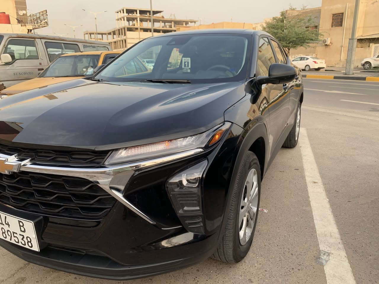 السلام عليكم
شوفرليت تراكس 2024 
وارد امريكي - الشكل الجديد 
حادثها باب الخلفي وراجع بارد 
وبيها بارد مكانات صغيرة  
السيارة على وضع الشركة ما مبدل بيها اي شي 
محرك 1200 تيربو  3 سلندر 
عداد المسافة: 33 الف 
المواصفات:
سايد بريك بصمه 
تحكم ستيرن
شاشة لمس + ابل كار بلي 
لايت زنون 
منفذ تايبسي + usb
رادار امامي+خلفي+جانبي 
تحديد مسار
مثبت سرعه 
مانع تصادم
توقف ذاتي اوتو ستوب 
السعر  155 وبيها مجال 
مكانها المعقل 
***********
