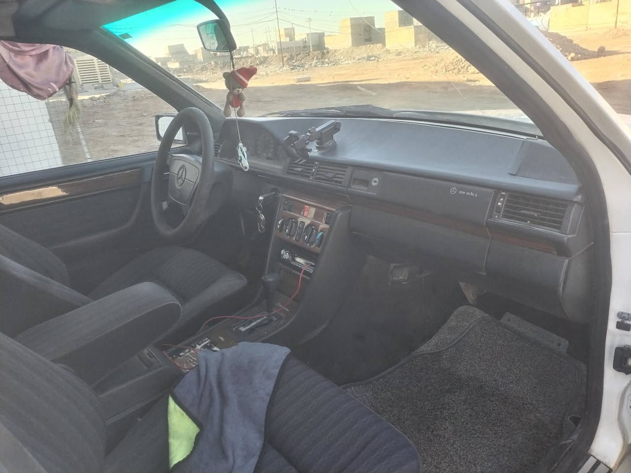 السلام عليكم
مرسيدس دب موديل ٩٠ رقم بغداد ابأسمي السنويه لل٢٠٣٠ مكينه ٢٥٠٠ غرفه جديده منضومة تبريد عل باتري لايتات زنون السعر ٦٨ ورقه  بيع او مراوس للاستفسار الاتصال على الرقم ***********
