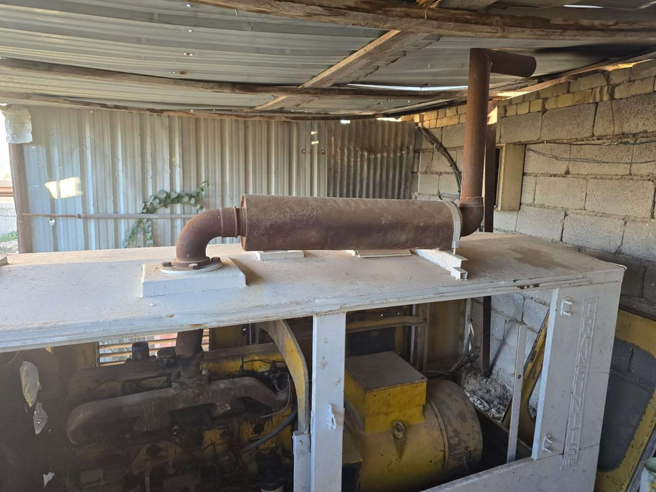 #من رخصت الادمن 
سلام عليكم شباب مولده 6 سلندر ٥٠ كيفي ٢٠٠ امبير بلادي جاهزه للتشغيل اي نقص مابيها وخير من الله عنوان بغداد التاجي ٢٤ ابو عظام للاستفسار ***********
