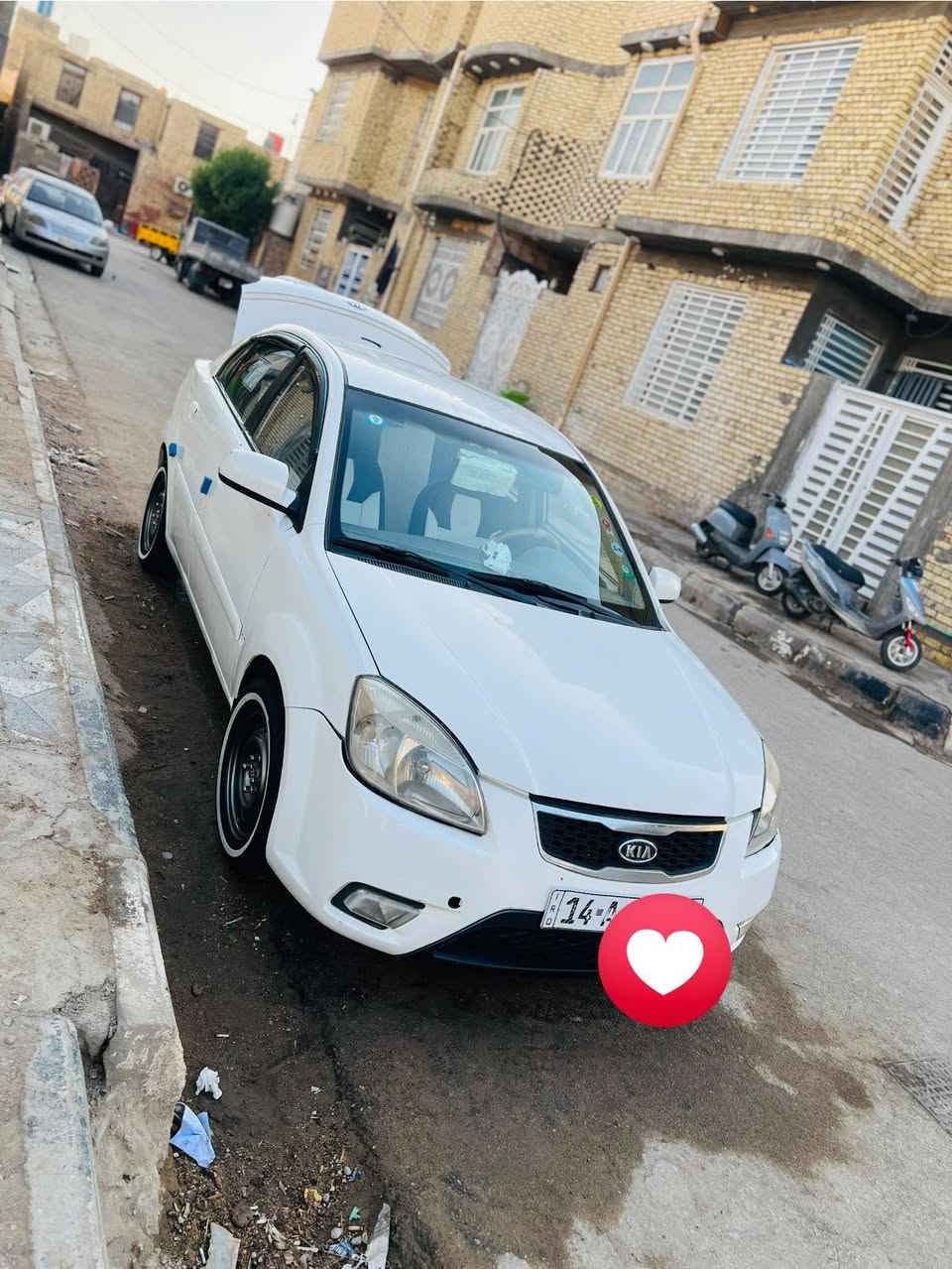 السلام عليكم ((رجاً اقره المنشور زين وتصل كلشي كاتبلك  ))كيا ريو مديل 2009خليجي  محرك 1600
كير توني شاده قبل كم يوم حداديه جديده تخم تاير جديد تبريده  نعمه سياره جاهزه من كلشي  ما تخسر عليه ابداً شاشه جديده كاميرا بك مضخمات صوت جديده السياره ادامه كامله اي نقص ما بيه السياره مكانه ناصريه مركز المدينه رقم إنكليزي مشروع وطني سنويه بأسمي تحويل ثاني يوم  السياره احزام ولا تكلي بيه طخه ضربه اني خذته حزام وكيد بيه شرط لا كصه ولا عيب شرعي  السعر 79 وبيه مجال حك جيه قليل مجاله للتواصل وتفاصيل اكثر اتصال او واتساب ***********
