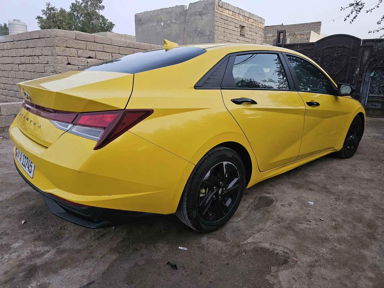 السلام عليكم النتره  ٢٣للبيع بسمي مصفره هيئه وغرامات حادثه تصليح باب فقط والباقي كفاله منضومه غاز جديده   جاهزه مابيه نقص السعر ١٤٥ مكان ناصريه مركز ***********
