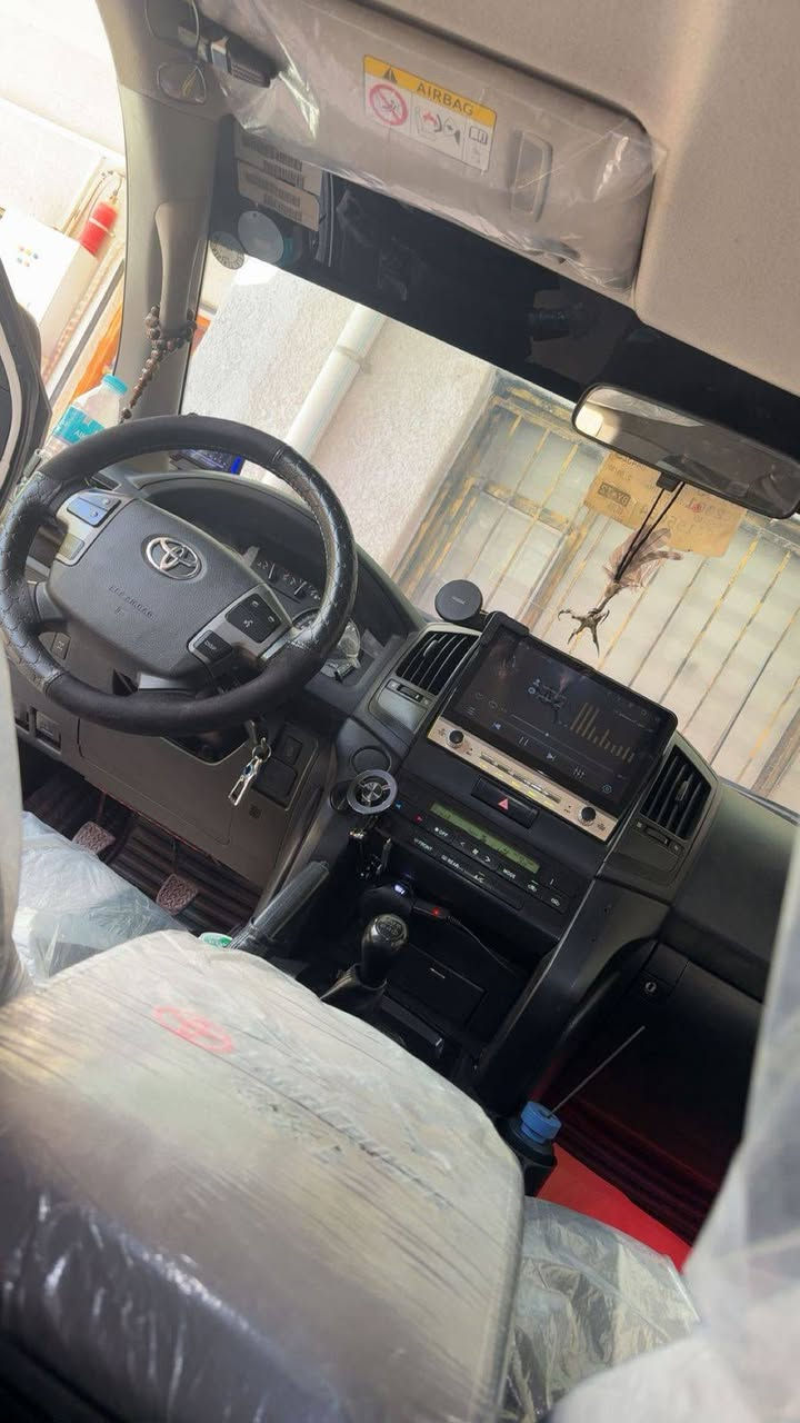 لاندكروز كاز كير عادي
مواصفات G مديل ٢٠١٢
رقم اربيل بسمي
مكان السياره البصره
 رقم صاحب سيارة ***********
