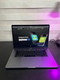 ماك بوك برو 2018 • 16 جيجا رام • 512 جيجا SSD