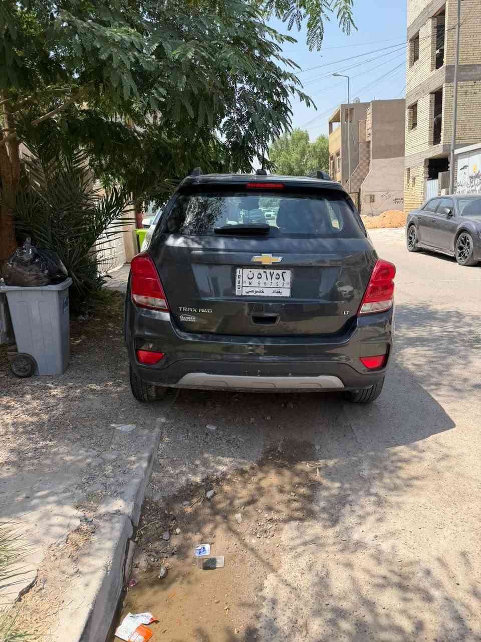 شوفر تراكس موديل 2018 امريكي حادثها طخات بدون اي دواخل او ضربه مصبوغ بنيد وجاملغ الصدر مثل مموضح بصور ع كد الضرر
ماشيه 60 الف ميل 
فول مواصفات  
بصمه
 تشغيل عن بعد 
شاشه جبيره 
فول ماعده السلايت 
السعر ٩٥ وبيها مجال بسيط
مكانها بغداد ***********
