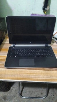 لابتوب • نظيف