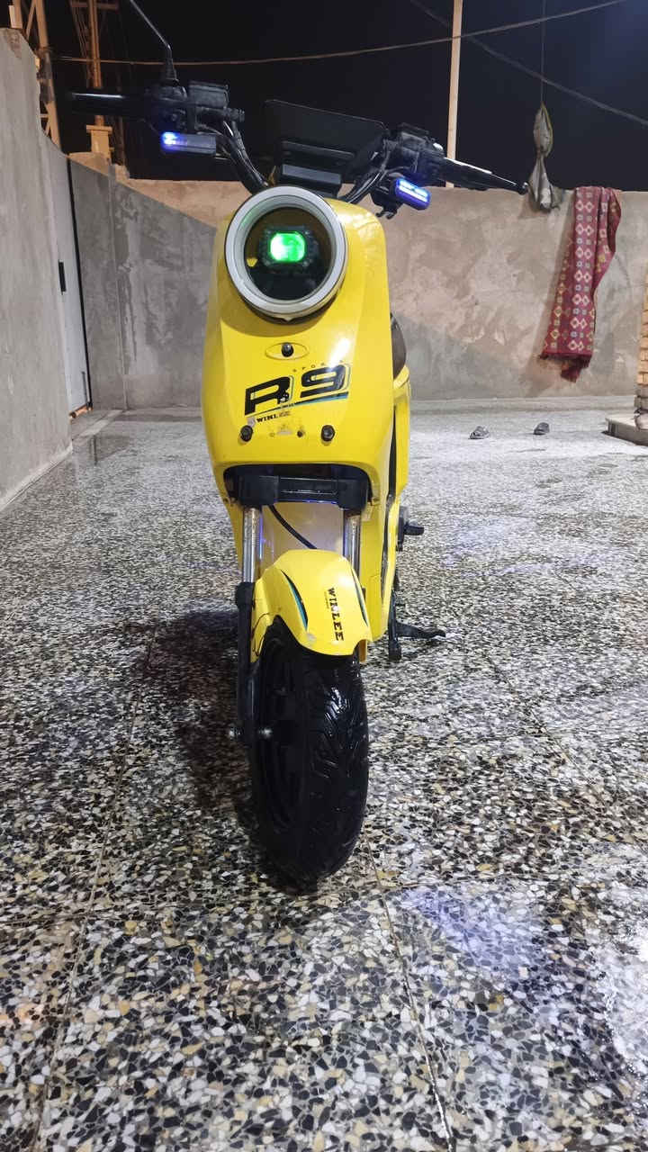 السلام عليكم من رخصة الادمن
دراجة شحن r9 مستعمله اخت الجديده 
مبدل بطاريات قبل شهرين 
بريكات شغاله بس البريك الامامي يرادله دهن
لايت زنون غير شغال بس اللوان 
شاحنه موجوده الاصليه والسلة موجوده ايضًا الشاشه بس الشحن ما يطلع والكيلومتر وتبدل النمر موجوده بس تفتح الوايرات لان مشكلات
للتوصال واتساب ***********
البصره ابو الخصيب كوت ثويني السعر 375 بيه مجال للشراي
