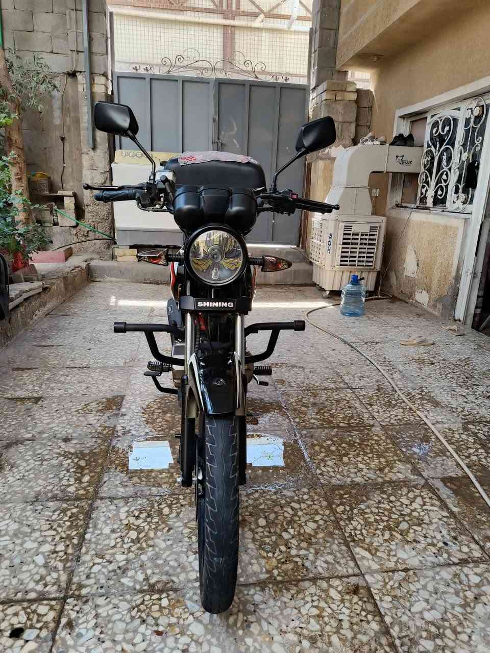 دراجة شايننك موديل ٢٠٢٣رقم بغداد باسمي نظيفة حيل على ايدي من الشركة كل يومين أروح للدوام بيهه ماناقصه اي شي السعر اتصل
***********
