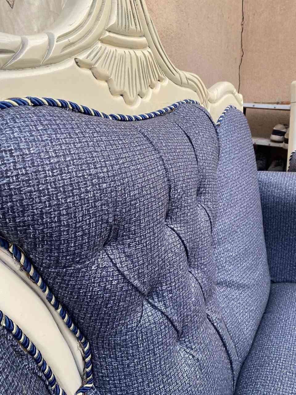 *سلام عليكم 🫡 
*دوشمة الطائي .
*لتصليح جميع القنفات التركي والعراقي 
*جميع  موديلات القماش والأوان موجوده 
*تبديل  يده إذا ماعجبتك موديله 
*تغير موديل التخم إلى حديث 
* أضافه سفنج خشب 
*أضافه رجلين حسب الطلب 
* ⁠توصيل  مجاني يمنه ناخذه ونرجعه 
* ⁠وتساب  فقط 

***********
