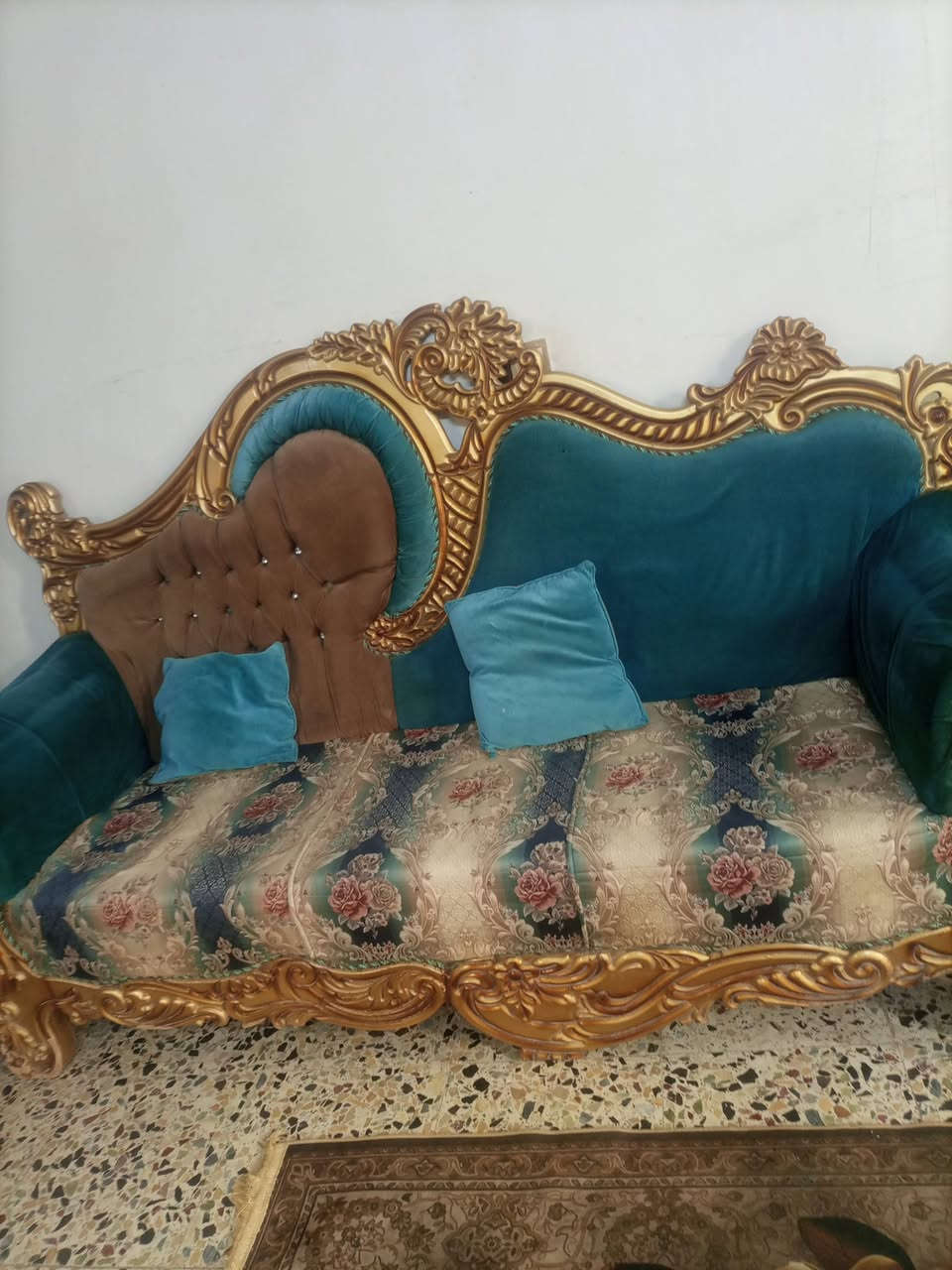 سلام عليكم تخم ونص للبيع 15مقعد مستعجلين عل بيعته  325 حي اور


**إذا كنت صاحب هذا الإعلان وتريد حذفه لأي سبب، رجاءا أرسل رسالة إلى الدعم الفني**