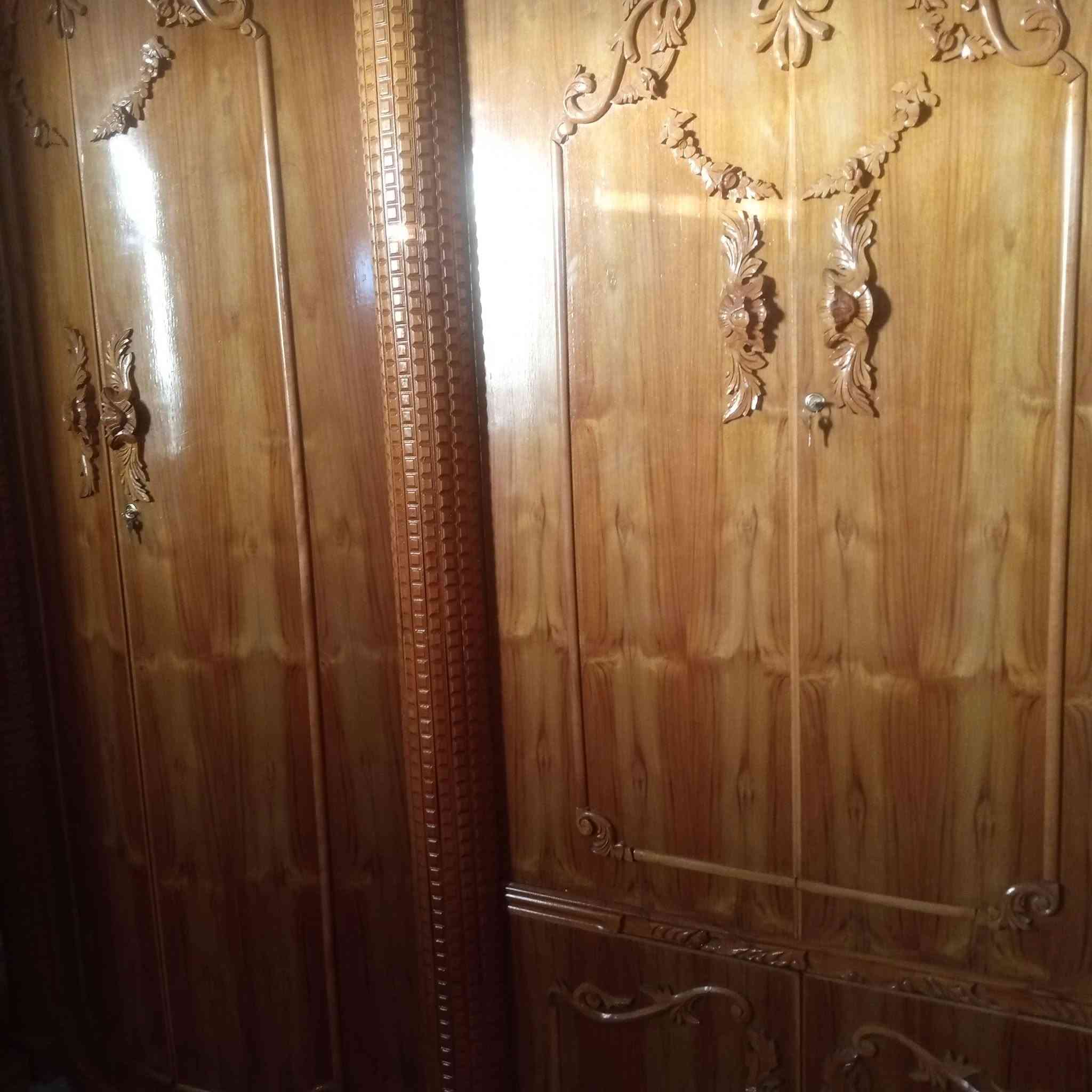عندي غرفة كامل نضيفه للبيع
سعره خاص او اتصال ع الرقم او عبر واتساب
*********** ، ***********
