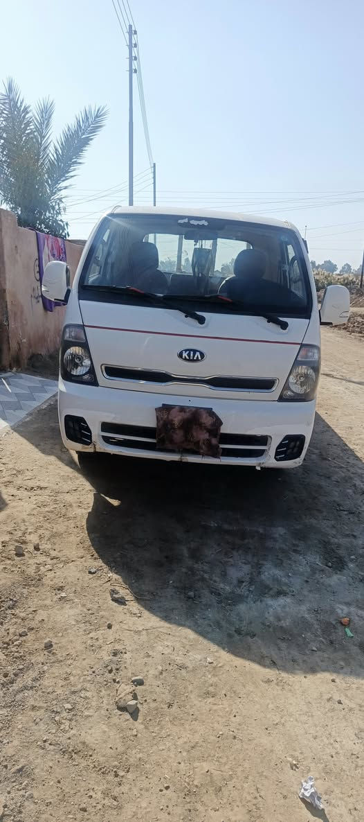 سلام عليكم شباب سياره للبيع مديل ١٨ بسمي سنويه ٢٨ تنتهي تريد تحويل تريد وكاله سياره خير من الله جاهزه ومكفوله ذا اكو مراوس من ٢٢ ونت صاعد عنوان ميسان  ***********
