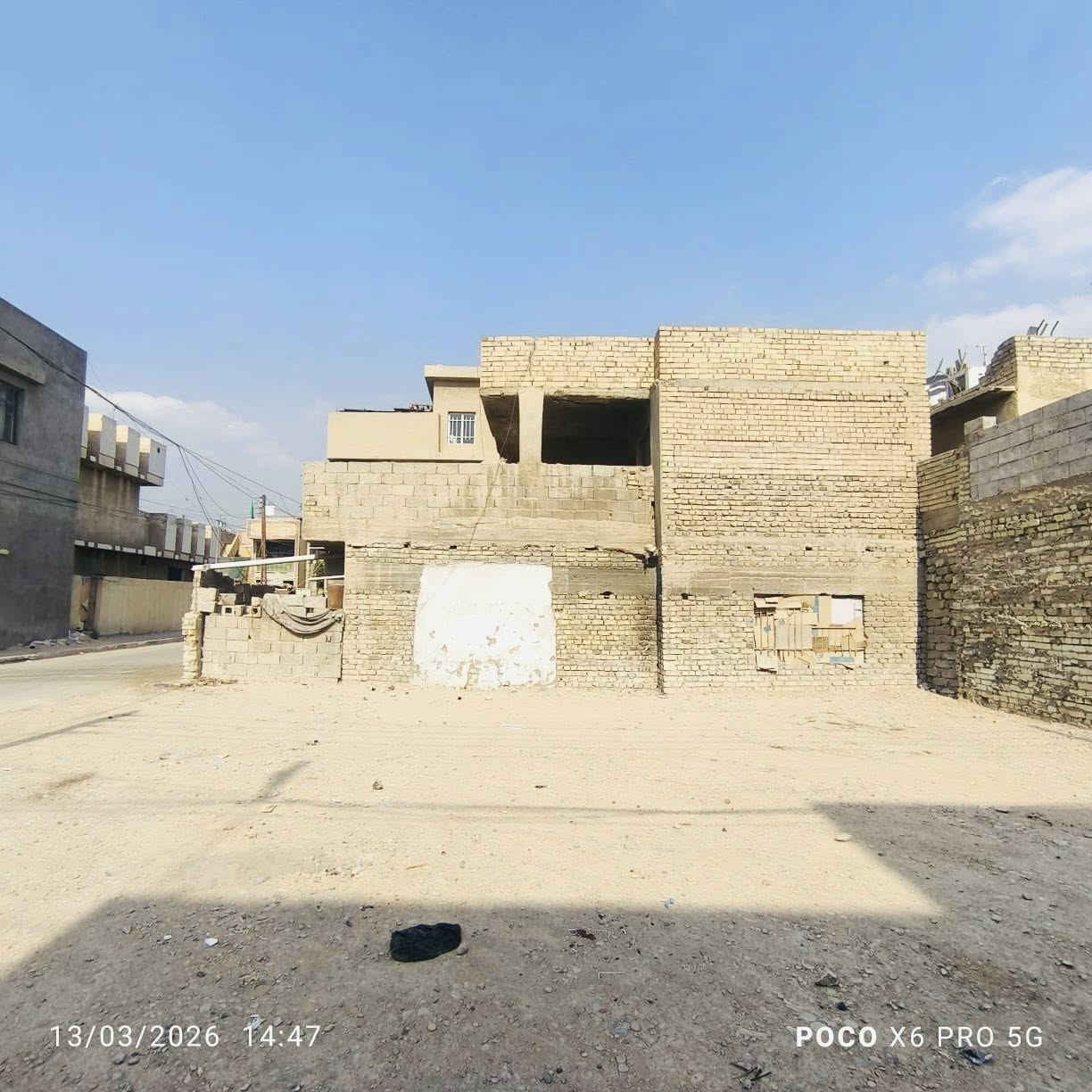 دار للبيع في منطقة جسر دياله
في شارع الإطفاء مقابل الجنسيه 

المساحه 107طابو صرف 

3غرف نوم 

استقبال 

هول 

مطبخ 

وصحيات 

للتواصل ***********
