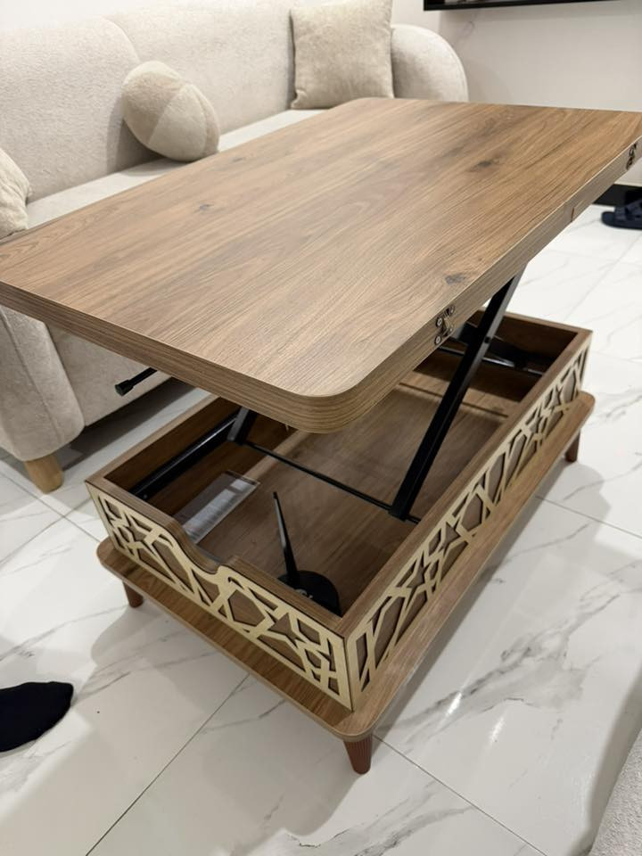 اثاث مستعمل كلش نظيف
ميز صيافة وطعام بنفس الوقت 
مبردة
قنفة نفرين
بين باغ (مخدة جلوس كبيرة)
 !!!!!!!بسعر جيد جدا !!!!!!!
***********
موجودين ببغداد المنصور
