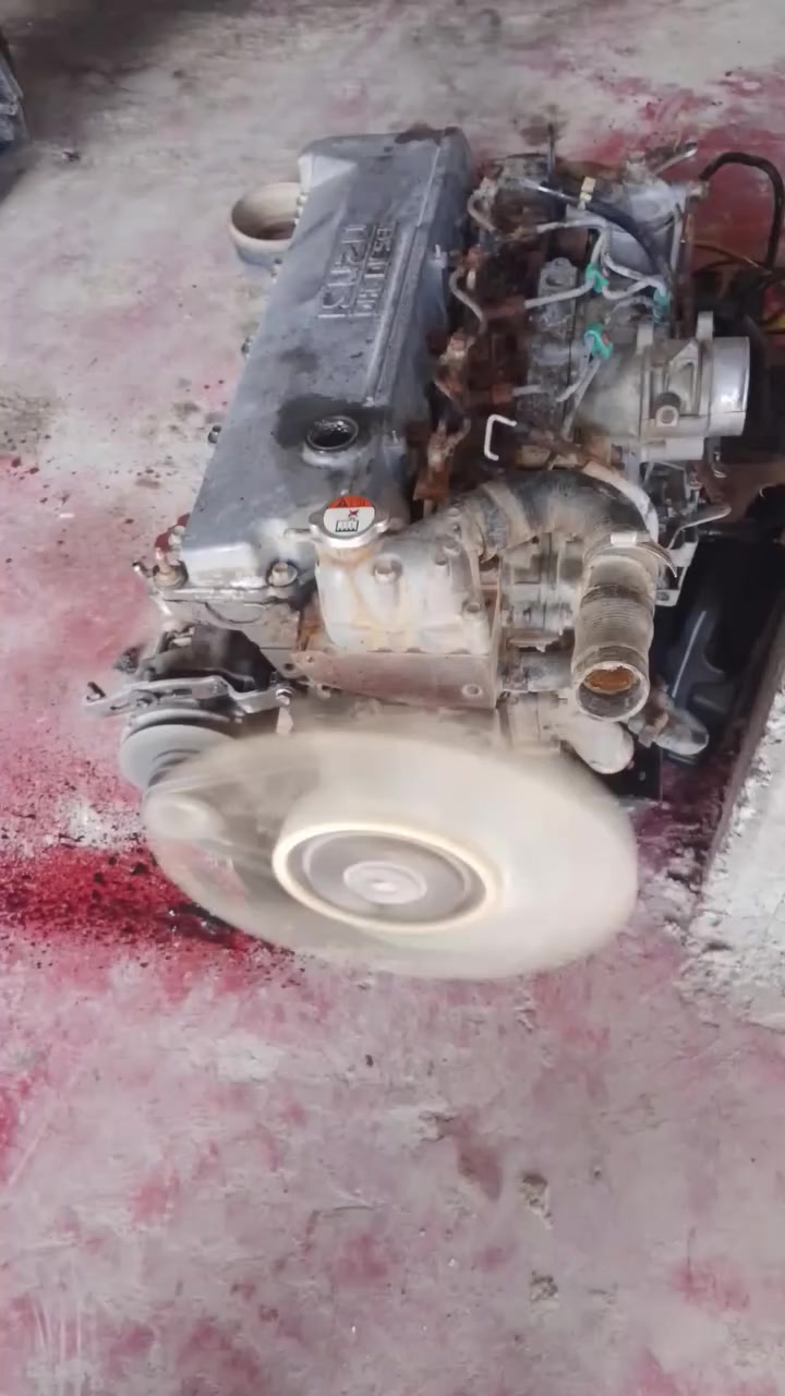 مكينه وكير وطبشه ازوزه للبيع سعر 18 ورقه العنوان ناصريه قضاء رفاعي ***********
