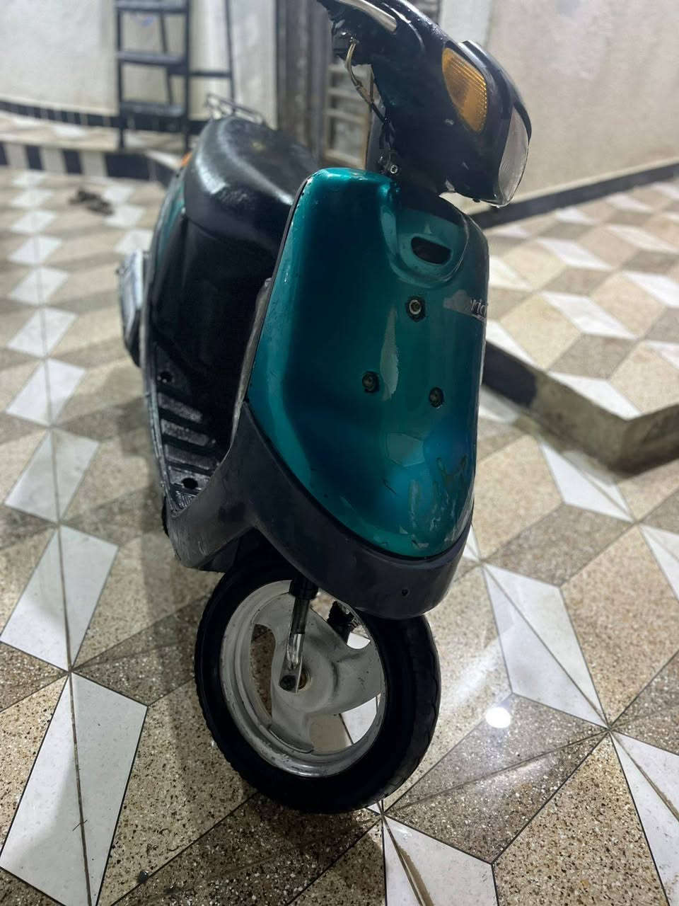 سلام عليكم  دراجه للبيع 
المكان القرنه  رقم ***********
