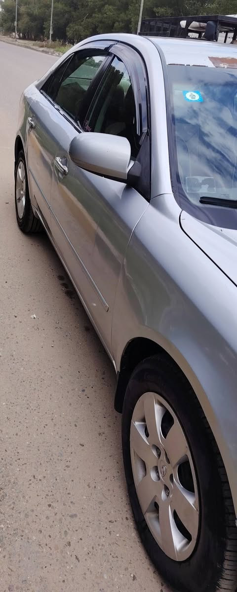 السلام عليكم
سيارة سوناتا وارد امريكي 2010 
شرط كير محرك صدر امامي خلفي جاهزها اربعه تايرات جددت سنويه وارقام جديده تحويل مباشر.  صبغ حزام   سعر 100و بيه مجال حك الجيه بنيد قماره والجنطه كفاله ه ***********
