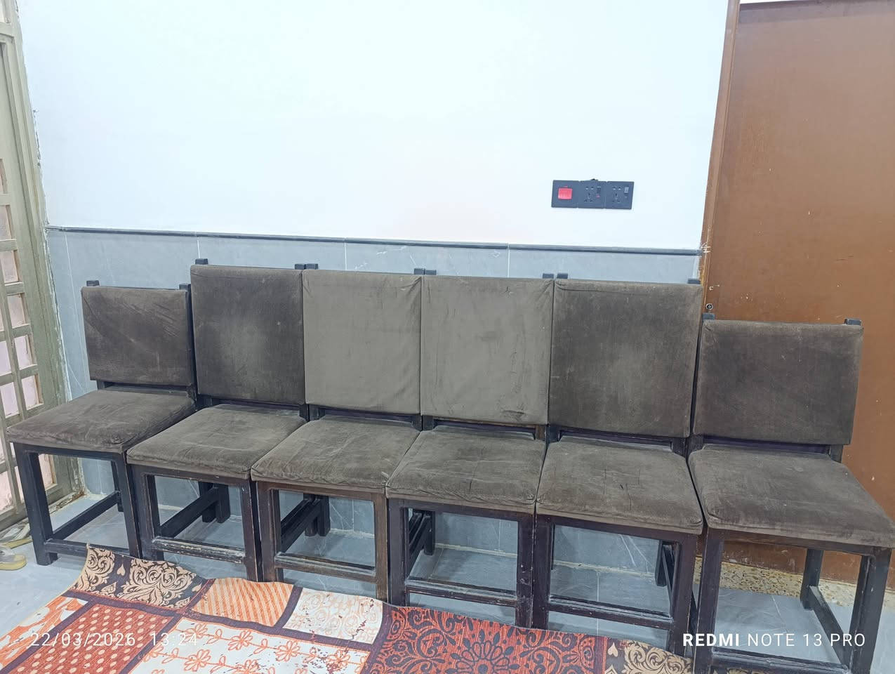 كراسي عدد 6 جاوي اصلي 

سعر الواحد 20 الف دينار ابيعهن كلهن ماابيع واحد 

مراسله خاص


**إذا كنت صاحب هذا الإعلان وتريد حذفه لأي سبب، رجاءا أرسل رسالة إلى الدعم الفني**