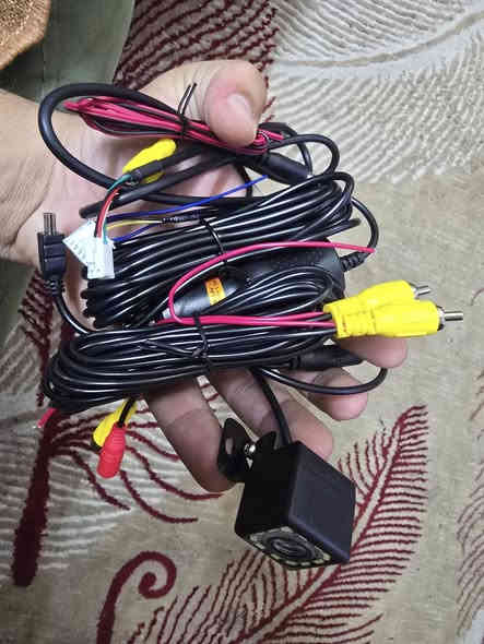 داش كام عدد ٢ مع كامرة 
الاولى تجي كامرة امامية وتربط كامرة خلفية عادي سعرهة ٣٥ الف
الثانية تجي ٣ عدسات امامي و٢ داخلي وتربط هم خلفية سعر ٤٠ الف 
وكامرة خلفية مال شاشة سعرهة ١٠ الف 
اذا كلهن سعرهن ٧٠ الف 
مكاني العطيفية 
***********
