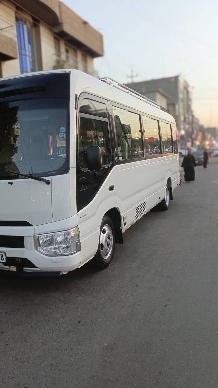 السلام عليكم كوستر موديل 2017 سياره باسمي رقم سليمانيه تحويل ثاني يوم سياره قلاب عصام دروعه عصام سيباي عصام السياره كلها عصام تخم تاير جديد سياره كامله الاخير دوشه معاهم سياره بيها صبغ شي بسيط ورا الباب السائق مكانها بغداد حيور تبريد محور خير من الله وبيها وصل خط بحث استفسار ***********
