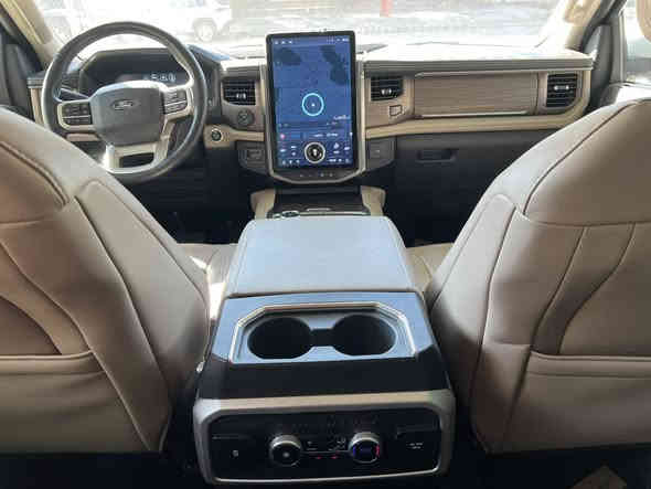 السلام عليكم
فور اكس بديشن  للبيع او مراوس
الموديل 2024
ماشيه 19 
لمتد 1/1 السياره فول بانوراما جلد دوسات كهرباء خمس كامرات رادارات اماميه خلفيه وبعد هوايه اكو مواصفات
حادث السياره كلش خفيف فقط دعاميه اماميه وصور الحادث مرفقه بلمنشور
مكان السياره بغداد حي الخضراء
للااستفسار ***********
