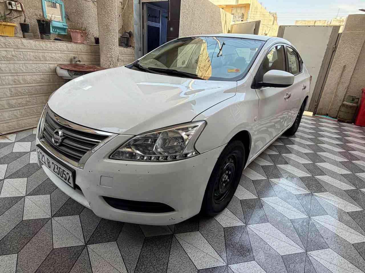 نيسان سنترا 2016 خليجي 
محرك 1800
رقم شمالي بسمي رقم وهزة سنوية كلهة جديد 
مكفولة من الصبغ والتبديل سونار داخل المنشور 
العنوان ديالى بعقوبة السعر 110 بيهة مجال بصيط جدأ 
*********** بعقوبة, ديالى
