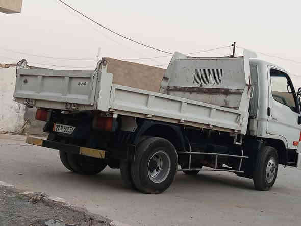 كنتر هونداي قلاب 2014 رقم ذي قار مكينة 4000. ام الهاف تخم تايرات مكفوله رقم انگليزي باسمي السنوية جديدة ل28  تحويل مباشر السعر 210 الاتصال *********** مكان السيارة ذي قار الفجر
