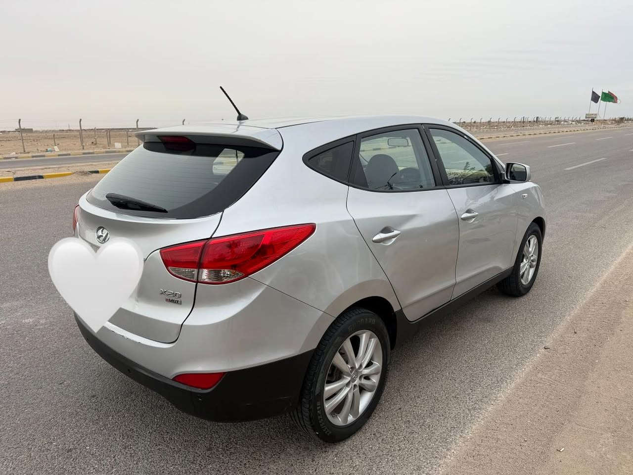 للبيع توكسان مديل 13 السعر 50 / ‭0786 204 6452‬
