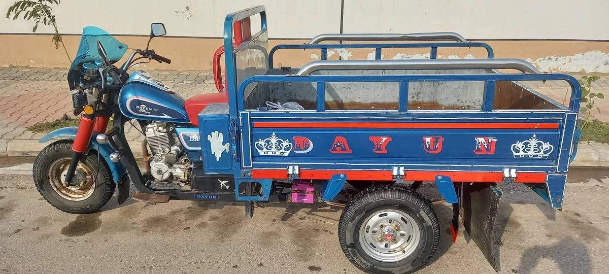 يا الله
السلام عليكم 

ستوته موديل 22 محسوبه على 23 رقم واسط  تحويل مباشر ارقام انكليزي وسنويه جديده  وستوته خير من الله معروضه ب 2700   وبيها مجال للشراي 

اي استفسار اتصل ***********  .
