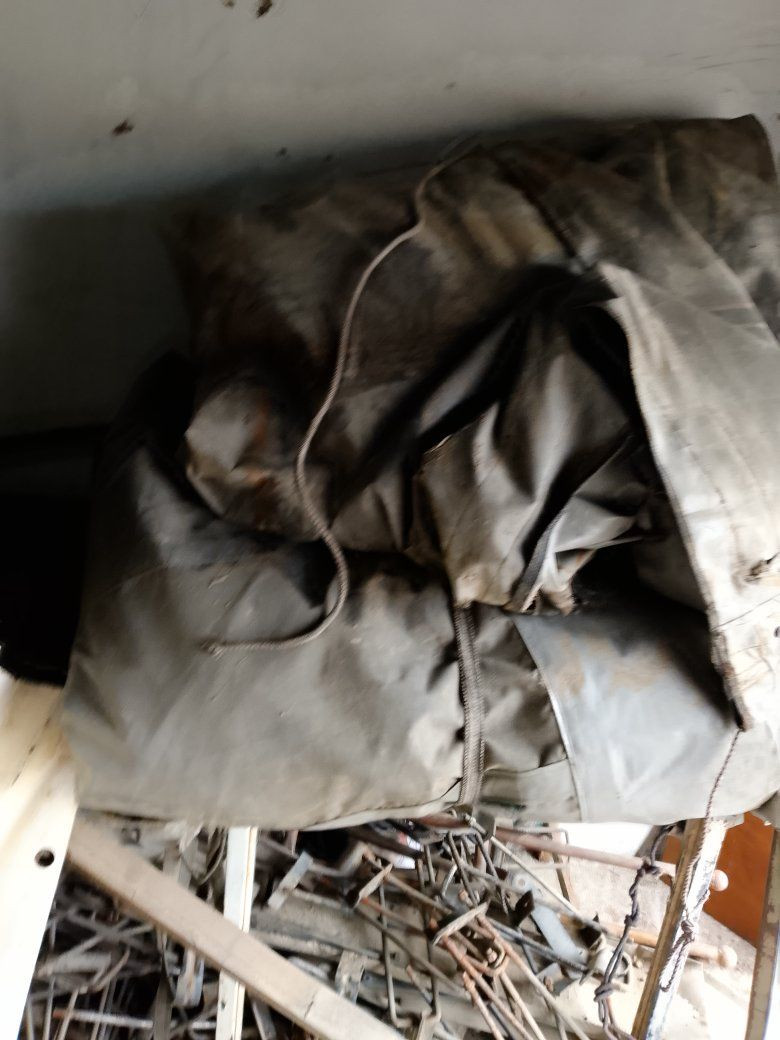 السلام عليكم 
يوجد لدينا غراض سيارة كنتر 
يوجد لدينا صناديق سبايدرات تانكيات
كاسحات بديات بوب الورة بطاين بوب غراض الغرفة 
موجودة جكمجات كلها موجوده مكان ديالى خان بني سعد 
بادارة حجي ناصر لبيع البديات والمحجرات غراض كلة مستعمل بس نضيف ***********
