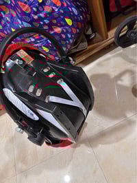 كرسي اطفال وعربانة ماركات ونظيفات فول العنوان بغداد منطقة الصليخ الجوا...