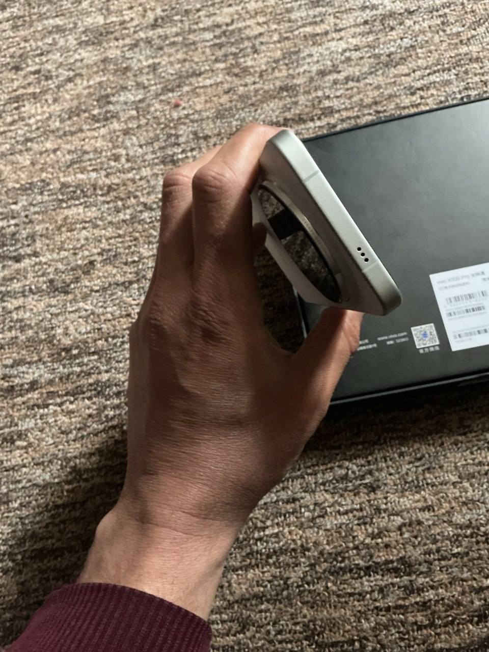 هاتف Vivo X300 Pro  النسخة الصينية 
لون ابيض 
ذاكرة 1 تيرا 
رام 16 
استخدام ايام قليلة 

للبيع بـ 1425000  وبه مجال او مراوس 

محافظة واسط  / الكوت


**إذا كنت صاحب هذا الإعلان وتريد حذفه لأي سبب، رجاءا أرسل رسالة إلى الدعم الفني**