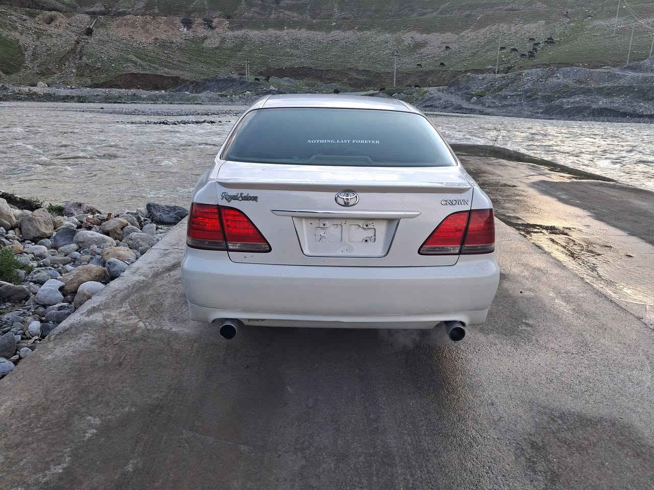 شاهینە ڕویال 2005 بڕاوە کۆد نەکراوە
مەکینە 182 ناوزە رد
دوو دووگمە 
جوارتایە و ویل و لۆک لە ژێرە
شوین سه نگە س 
***********
