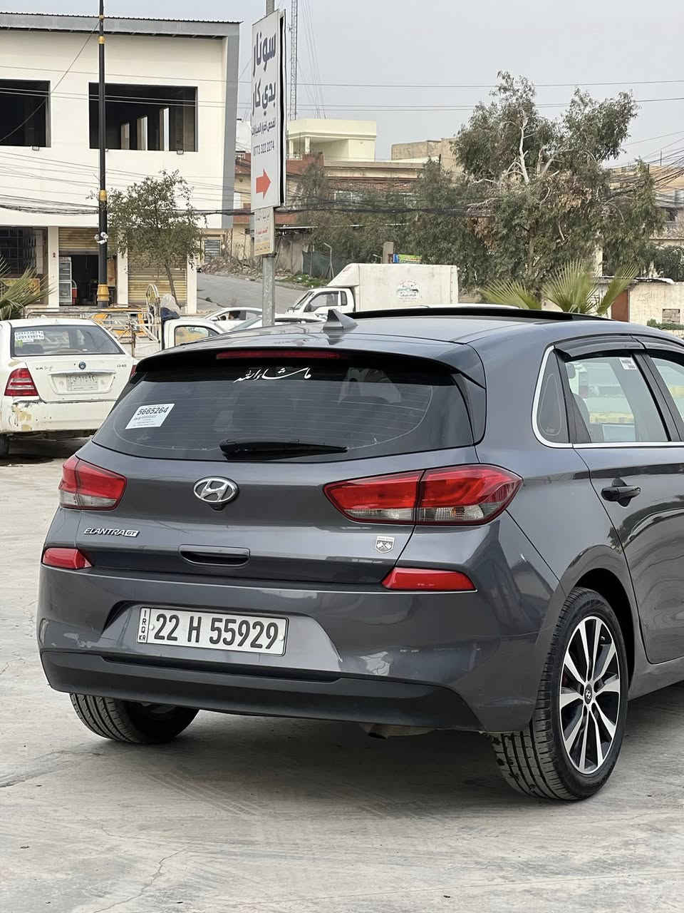 سلام عليكم   ( للبيع ) بسعر مناسب جداً 🔥
النترا GT فول موصفات 
موديل 2018  🤍
محرك 20  
وارد كندي كلين تايتل. فقط الدوسه صبغ 
بدون دواخل بدون ايرباك 
بيها ملاحضات بسيطه جدا جدا 
بانوراما 
رادار جانبي 
اشاره بلمري 
كشنات تدفئه 
استيرن تدفئه 
شاشه كار بلي 
تاير اسبير  مانازل 
عده كامله 
طخم امامي خلفي نضيف 
طخم تاير جديد  
مكان السياره موصل حي تأميم فرع المحطة مكتب الاسطورة 
للاستفسار على الرقم 👈*********** + واتساب
