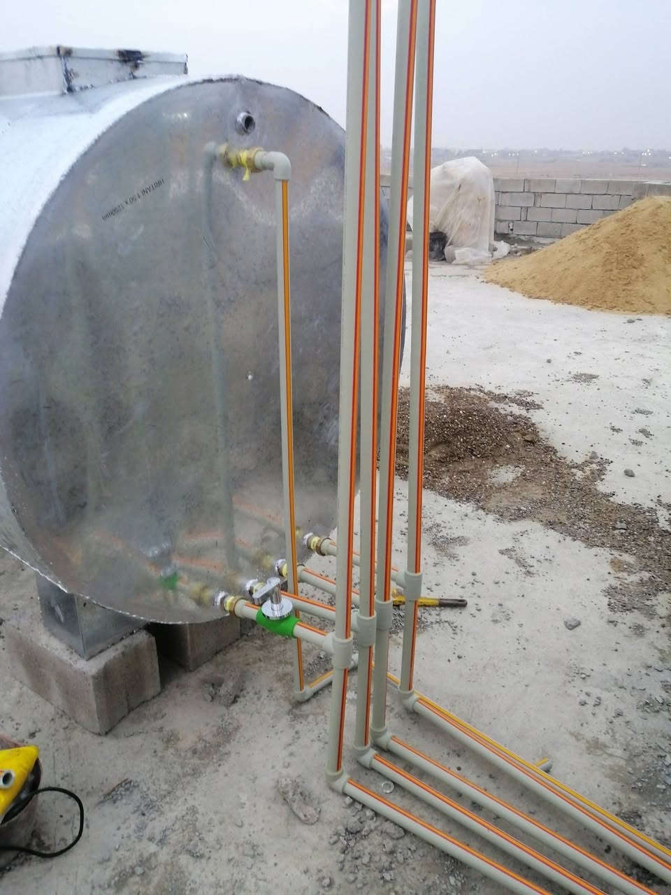 يوجد كادر عمل سباكى تاسيس بيوت مي مجاري كهربا ***********
