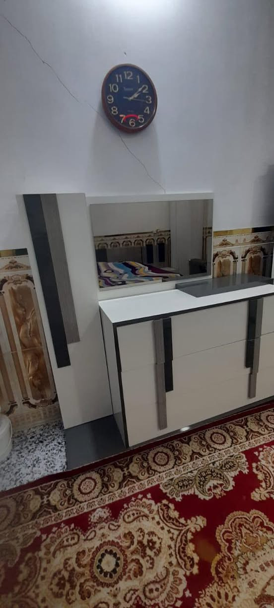 سلام عليكم 
غرفه نوم تركيا 7قطع 
العنوان /بغداد 
سبع البور 
للتواصل 
***********
