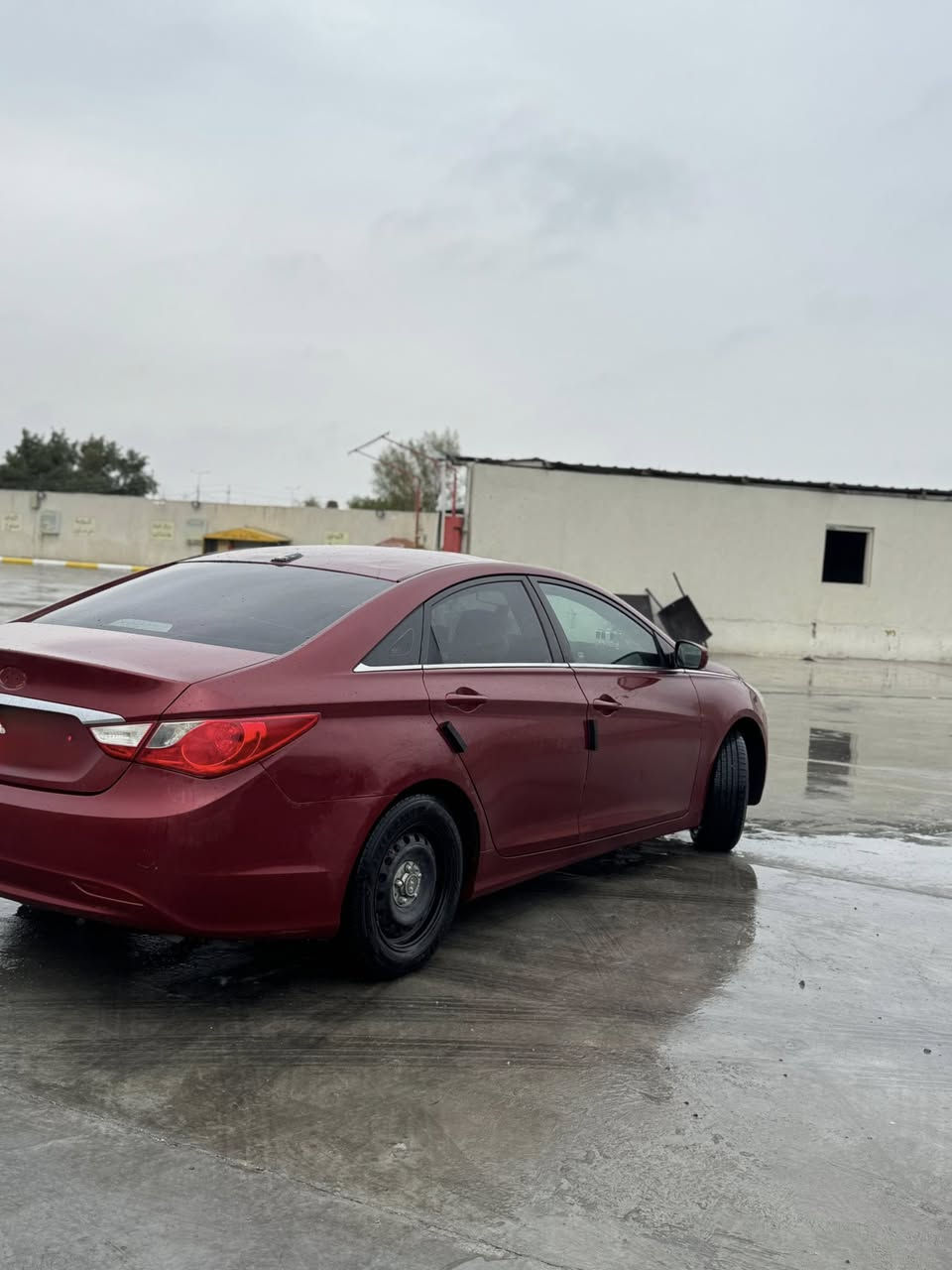 سلام عليكم سوناته ادوات ادوات
متومه رقم وسنويه
خط واحد بانزين  
كص جنطه 
سياره جاهز من كلشي كير مكينه حدادي تخم تاير 
لايت زنون عالي ناصي 
داخل عسلي 
مكاني البصره 
السعر 49بيه مجال قليل 
رقم تلفون ***********
