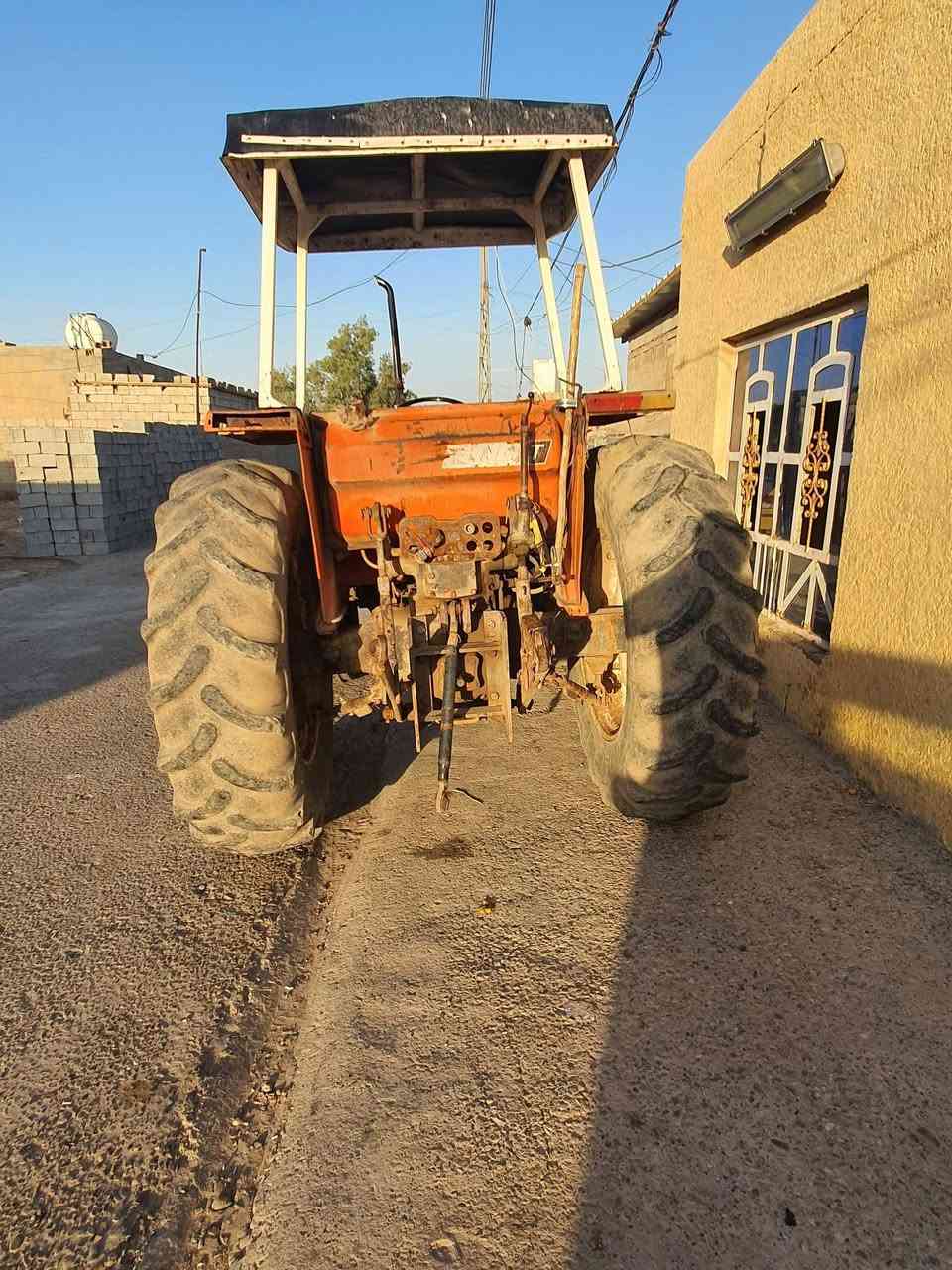 مكينه فيات 780 للبيع
بلادي على شركه مكفوله كفاله عامه 
العنوان تقاطع النهروان قاطع ٩نيسان قريه الزيتيه 
هاتف ***********
